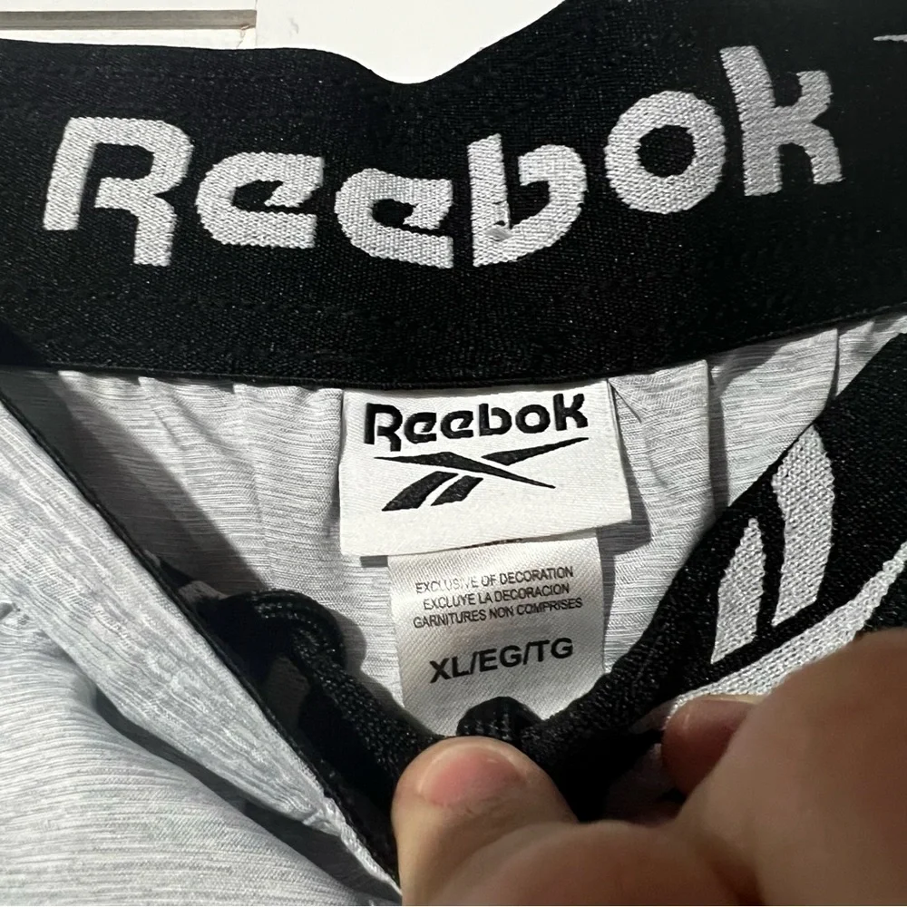 Reebok Men’s Athletic Shorts Gray Size XL Loose